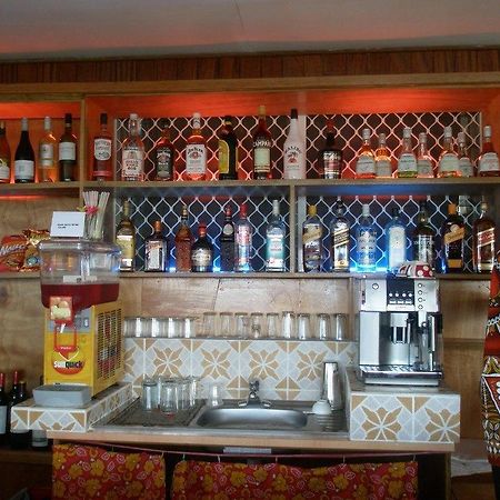 Red Mansion Comfort Inn Honiara Bagian luar foto